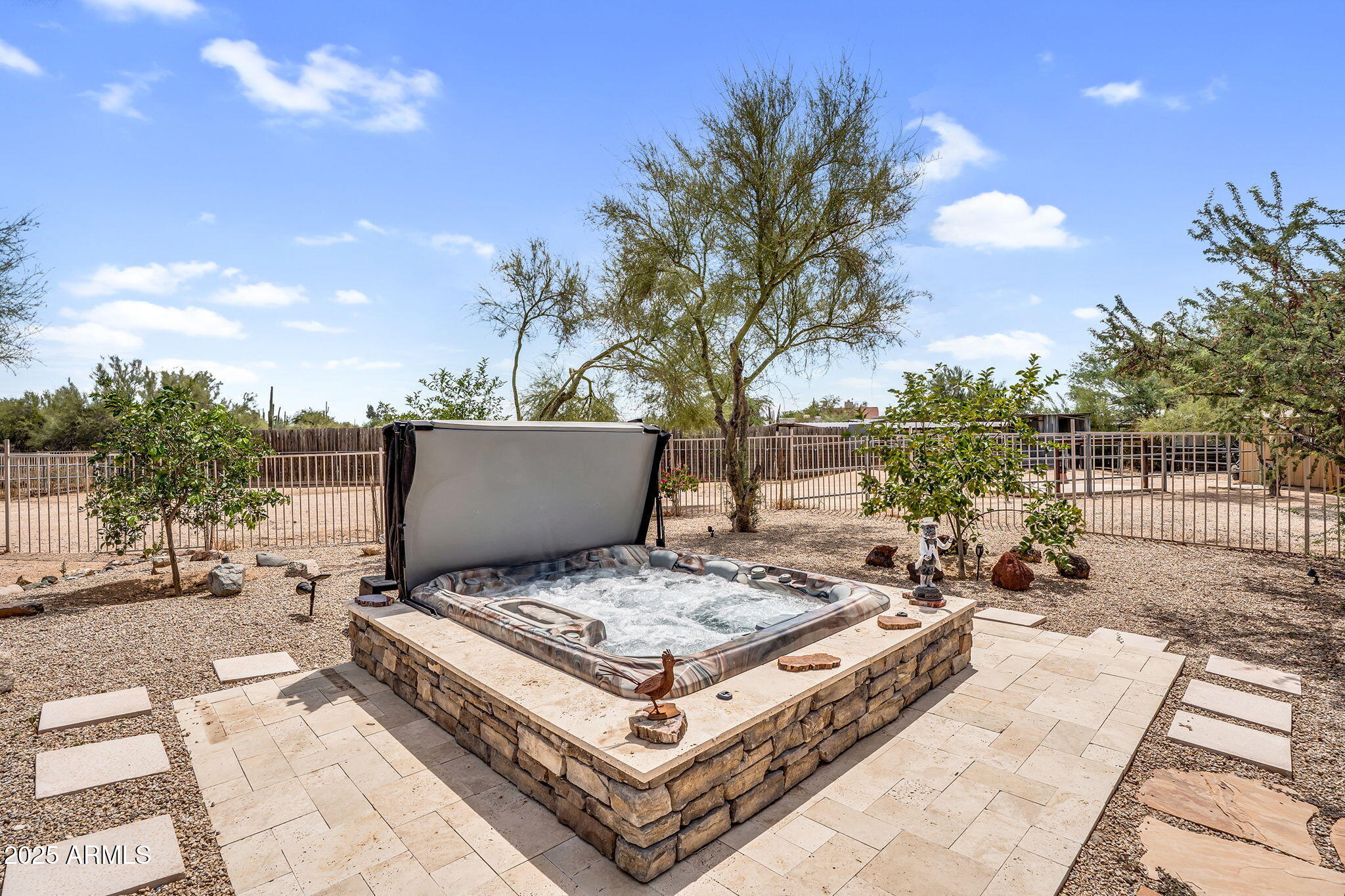 6017 E RANCHO DEL ORO Drive