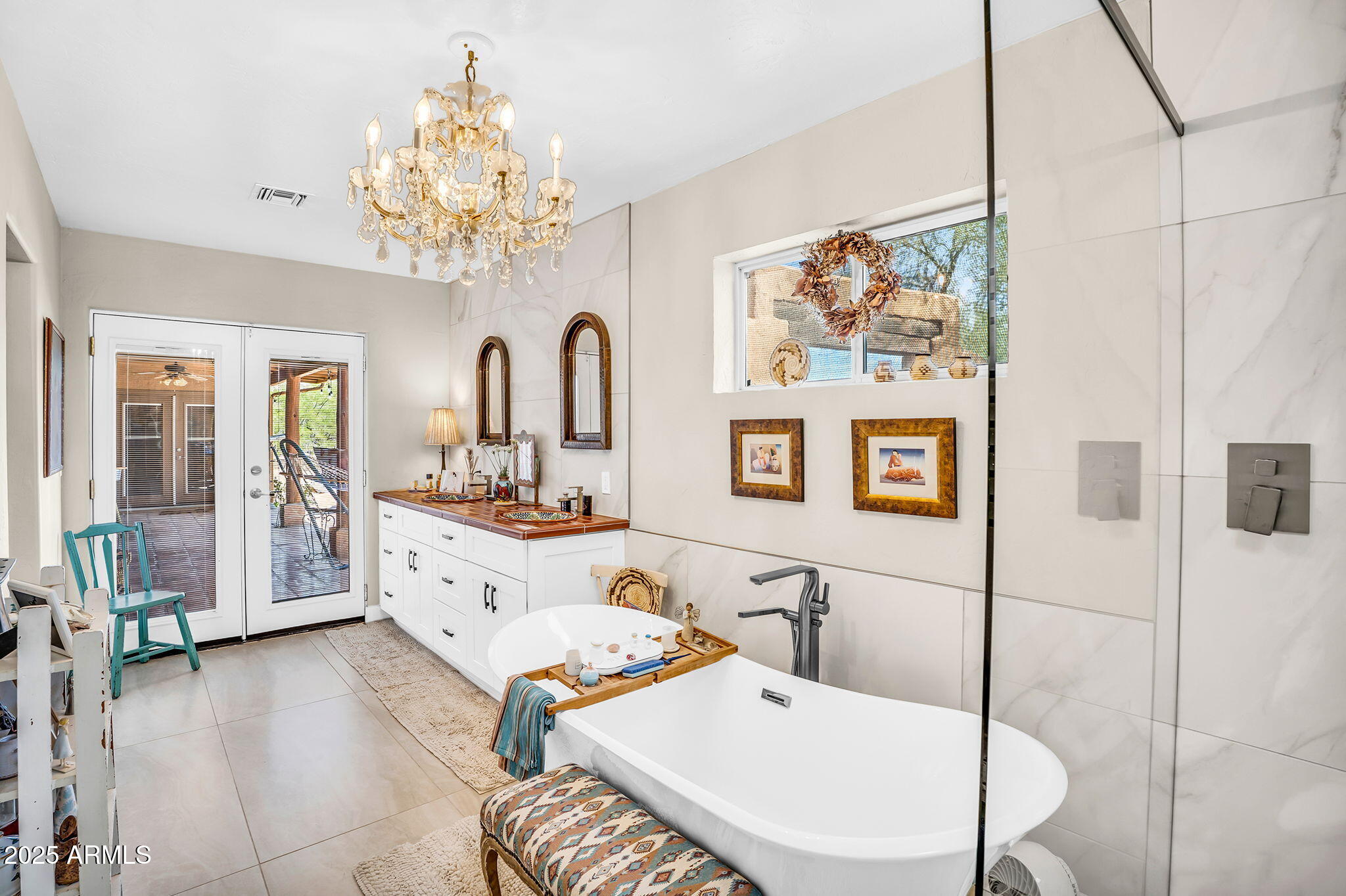 6017 E RANCHO DEL ORO Drive