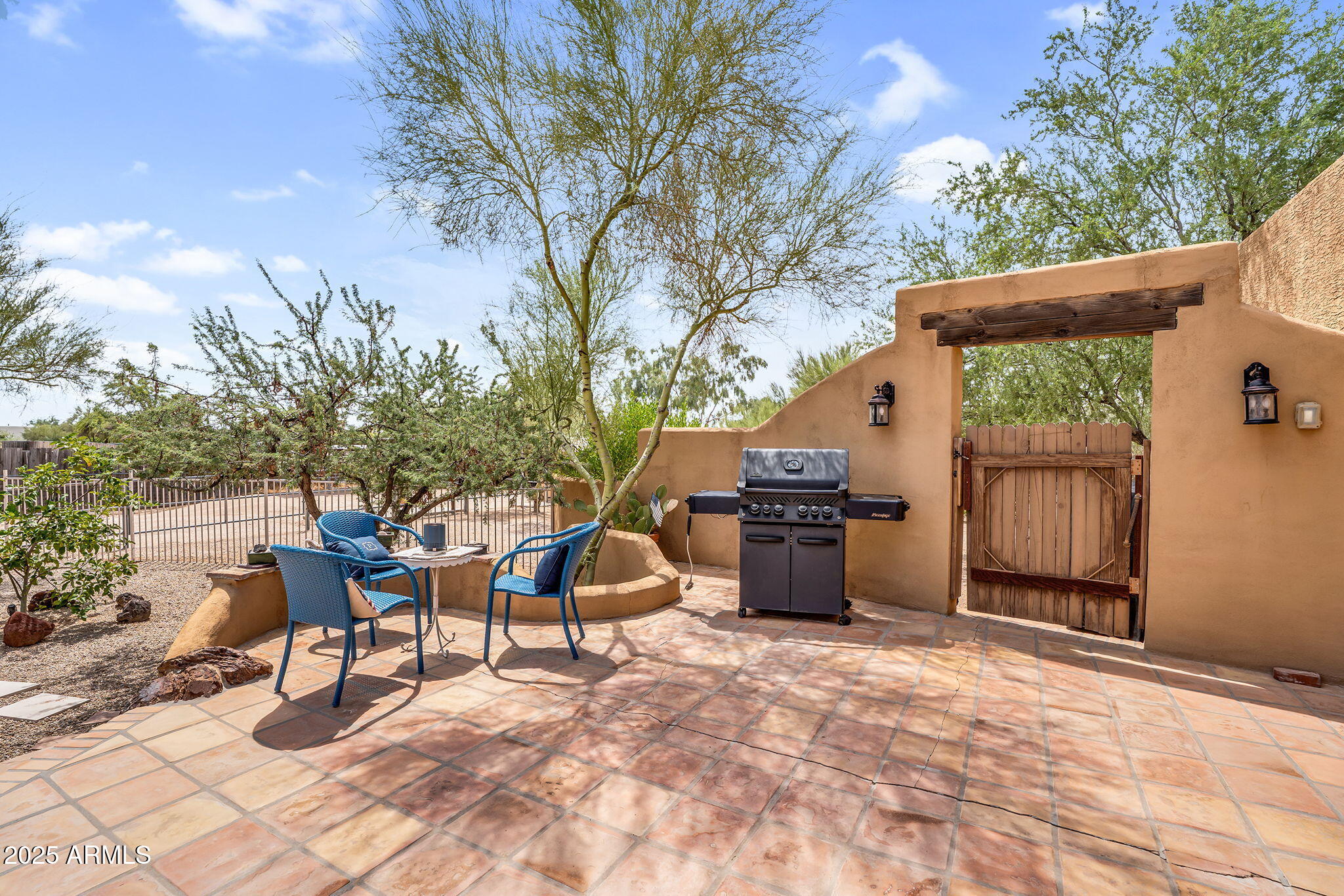 6017 E RANCHO DEL ORO Drive