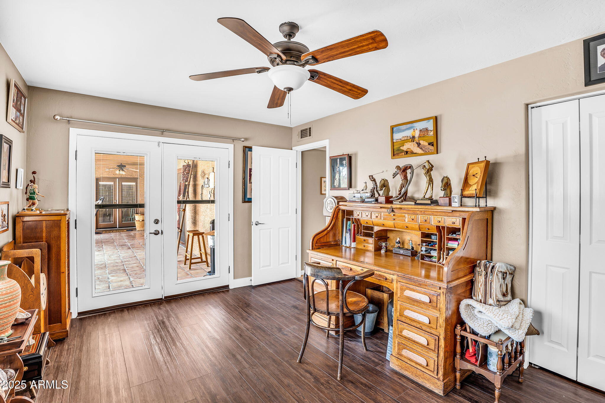 6017 E RANCHO DEL ORO Drive