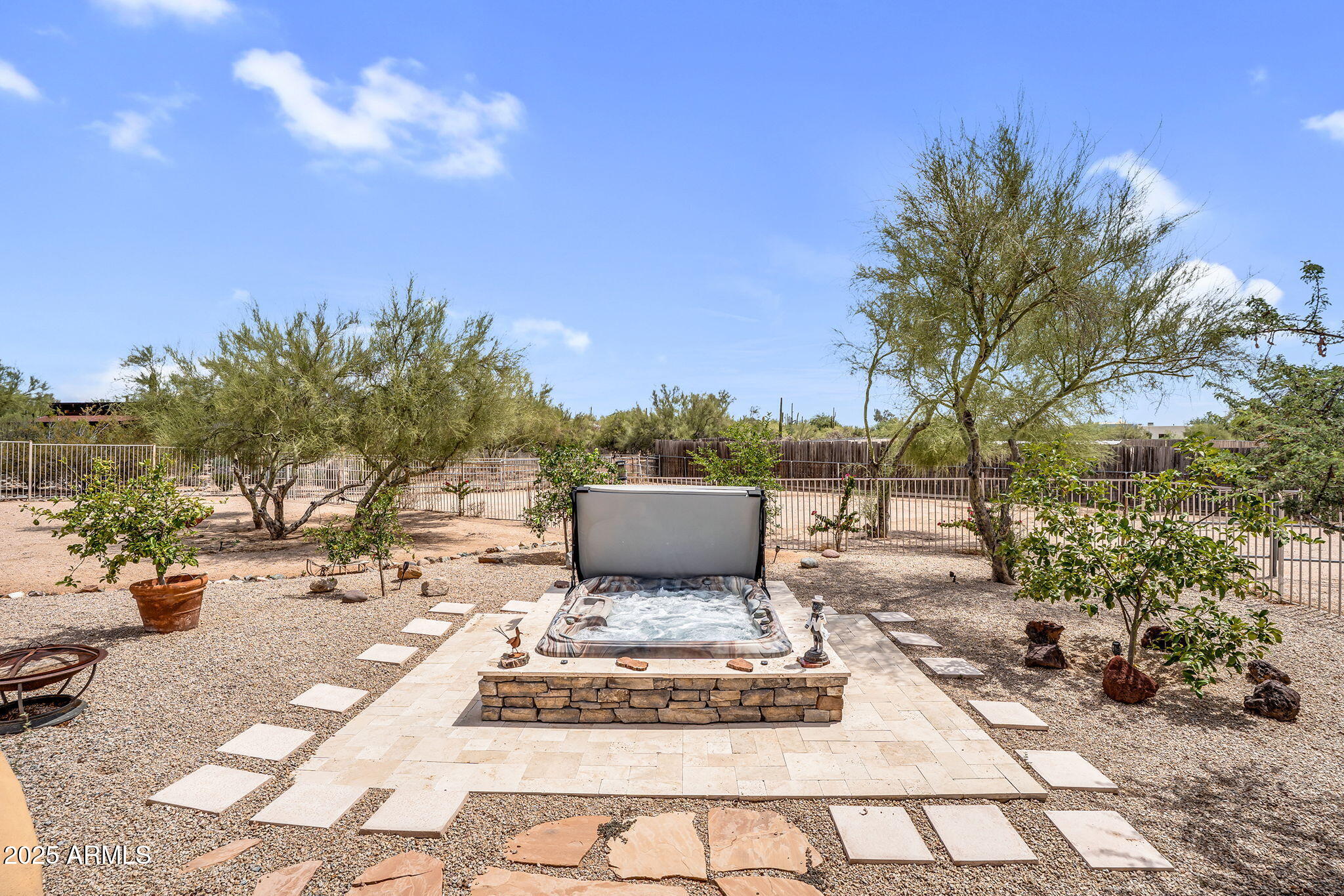 6017 E RANCHO DEL ORO Drive