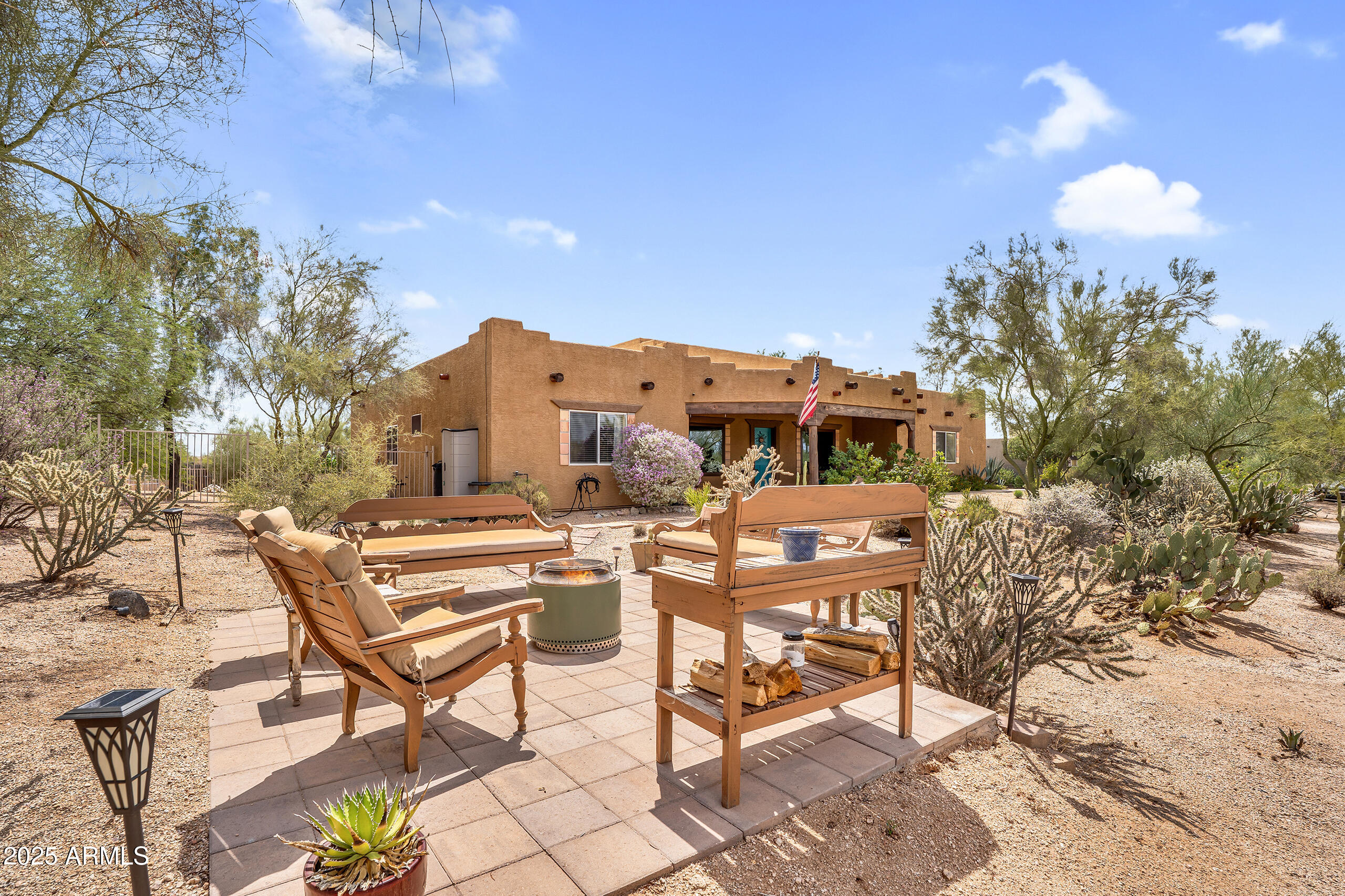 6017 E RANCHO DEL ORO Drive