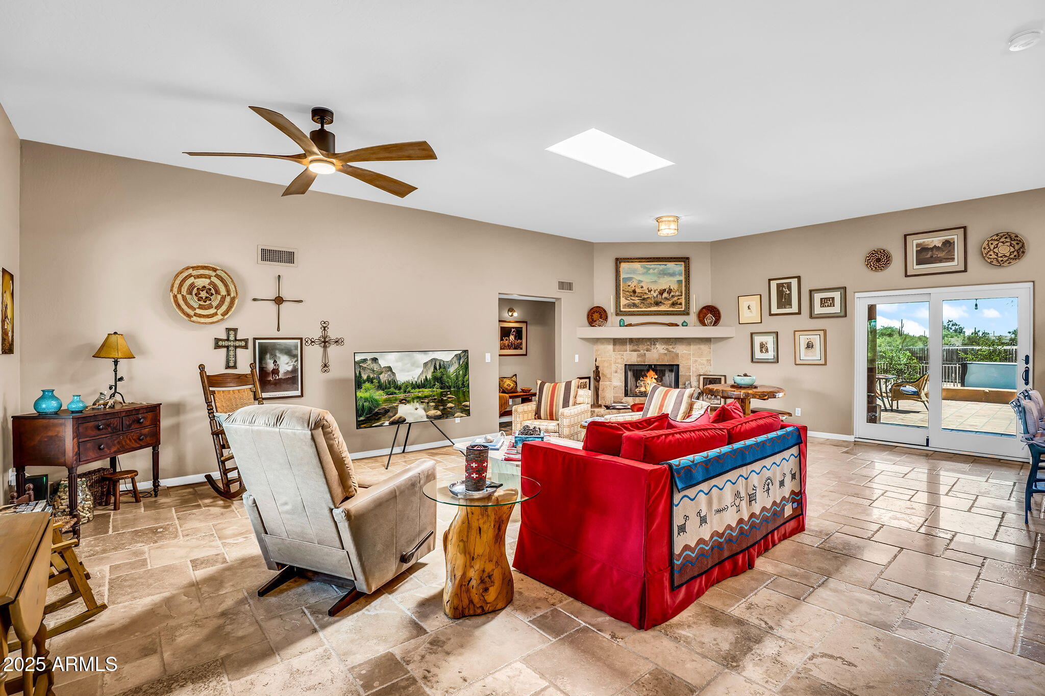 6017 E RANCHO DEL ORO Drive