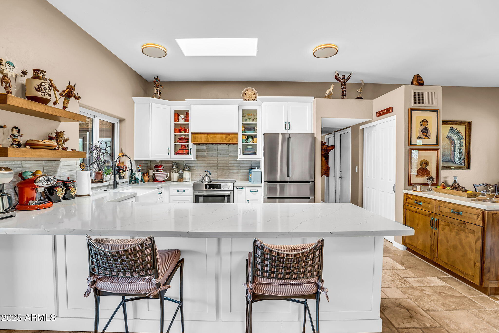 6017 E RANCHO DEL ORO Drive