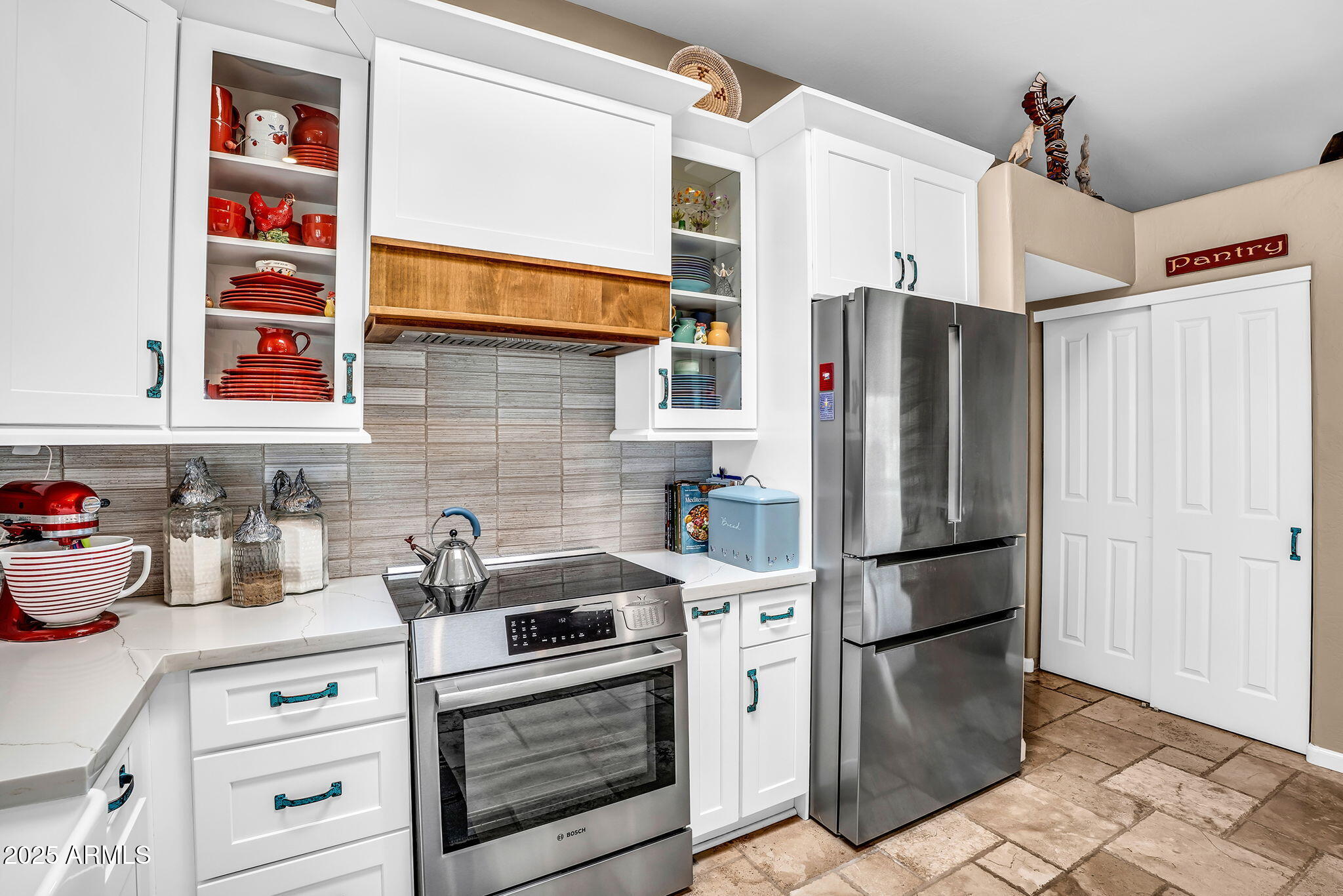 6017 E RANCHO DEL ORO Drive