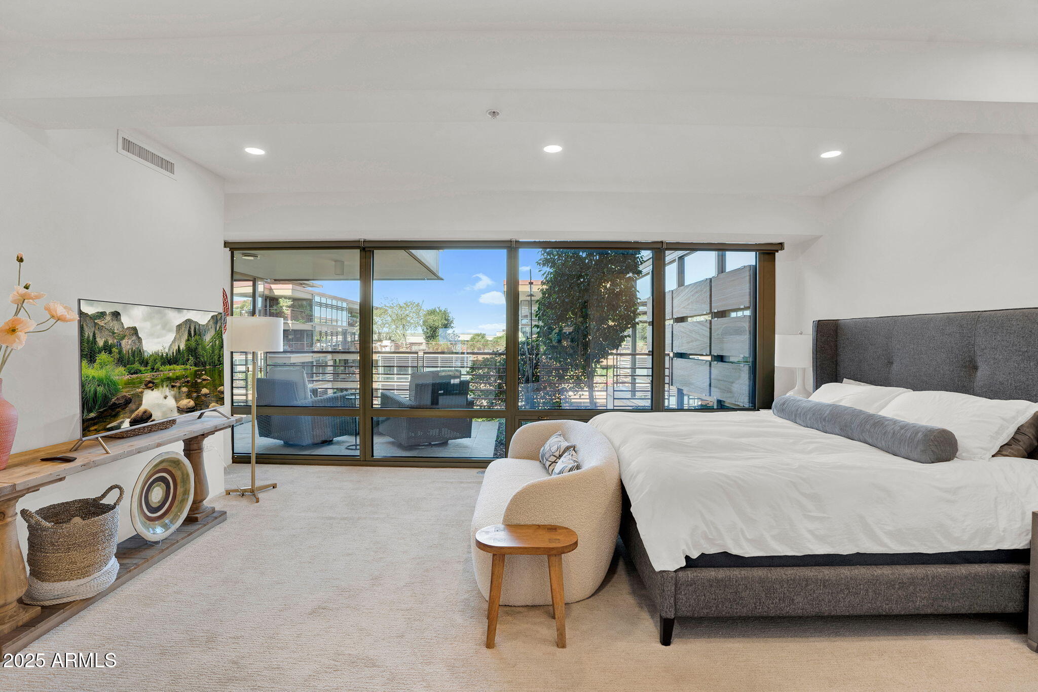 7127 E RANCHO VISTA Drive 6009