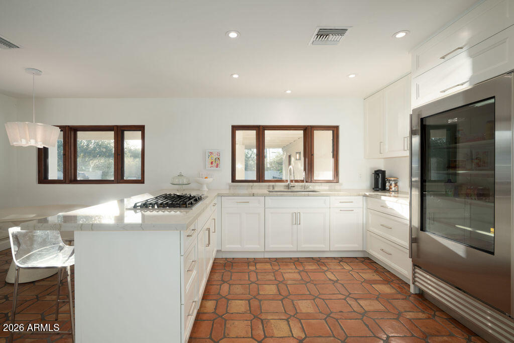 5602 N CAMELBACK CANYON Place