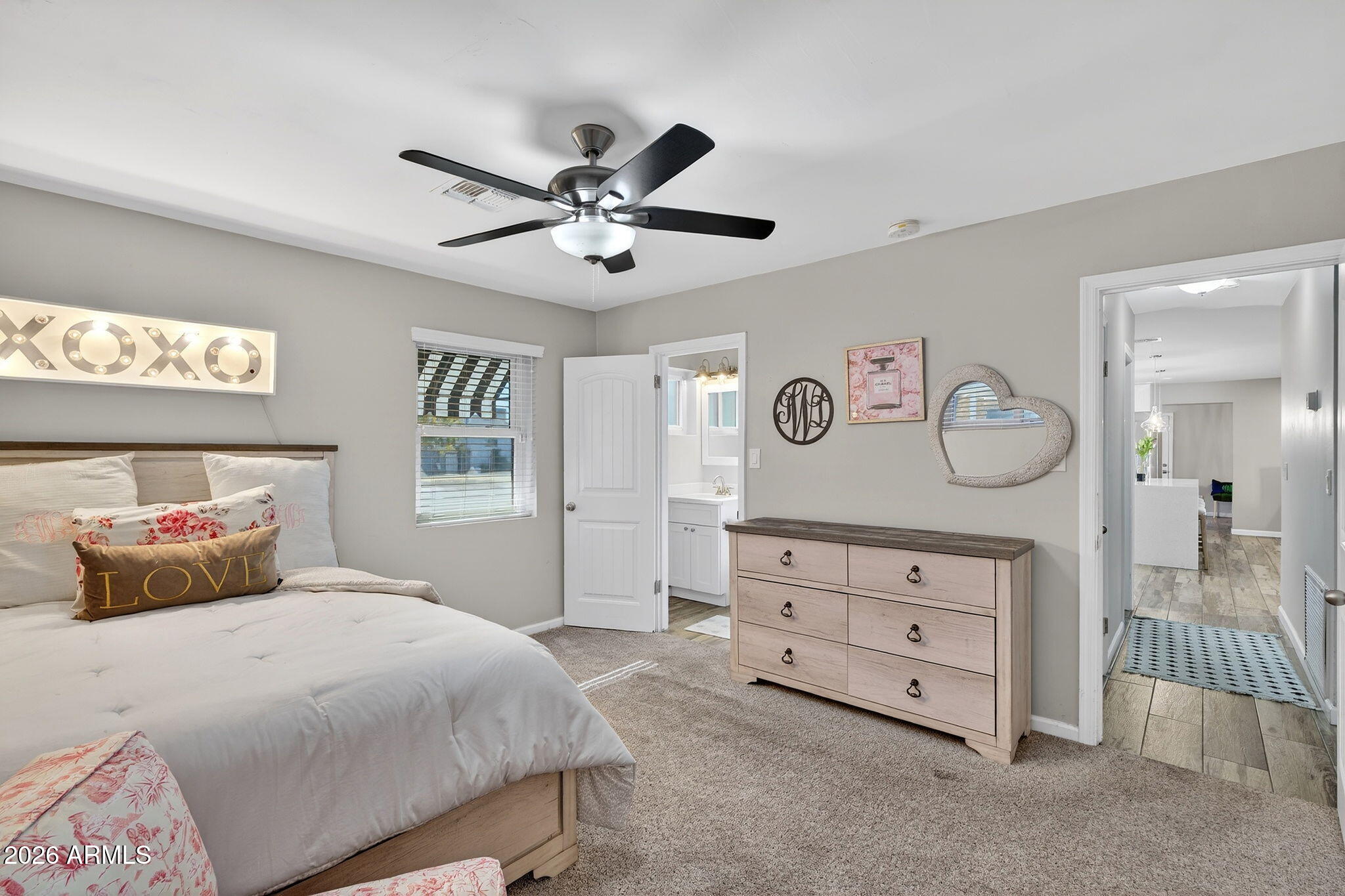 1314 E PALO VERDE Drive