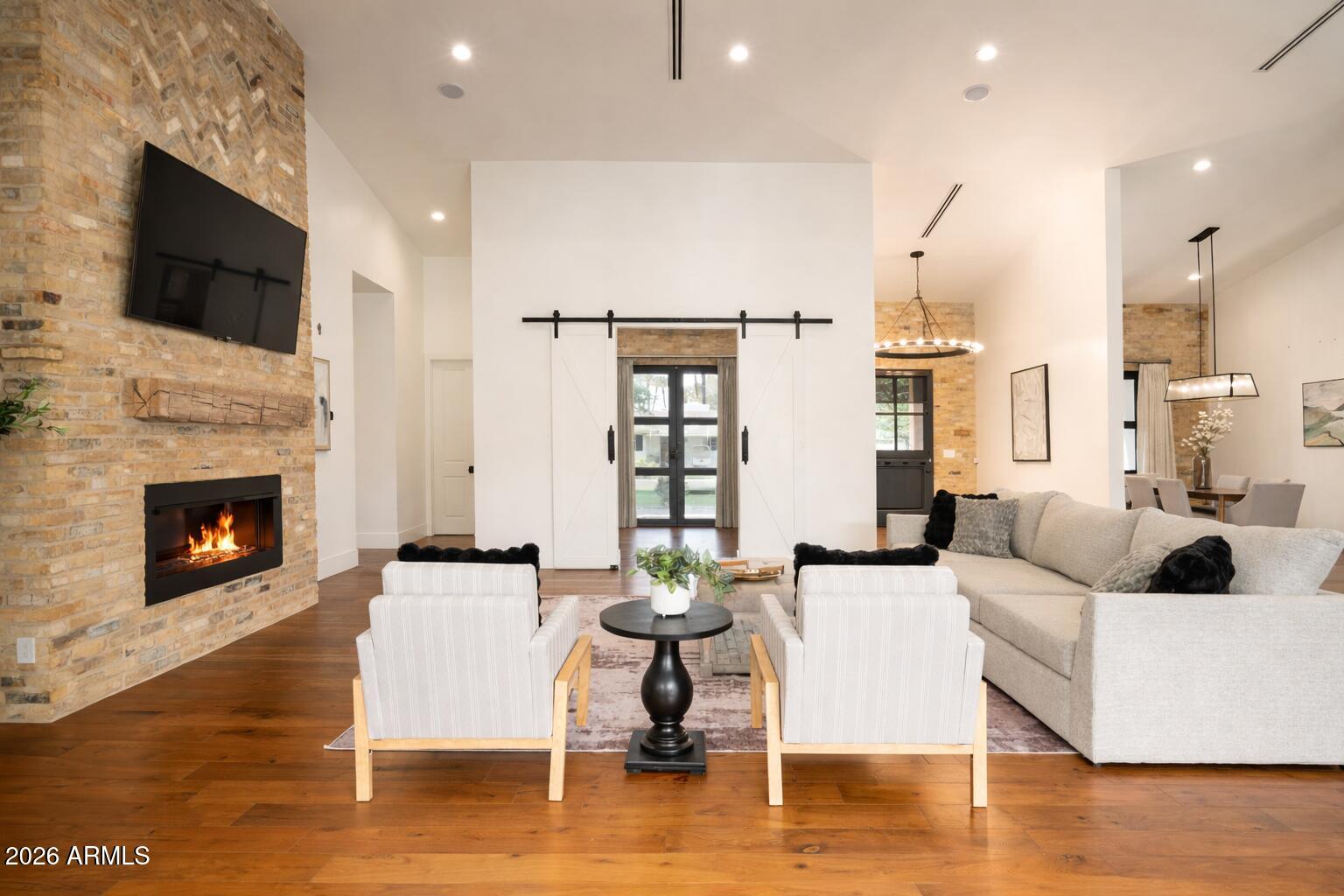 4510 E CALLE REDONDA