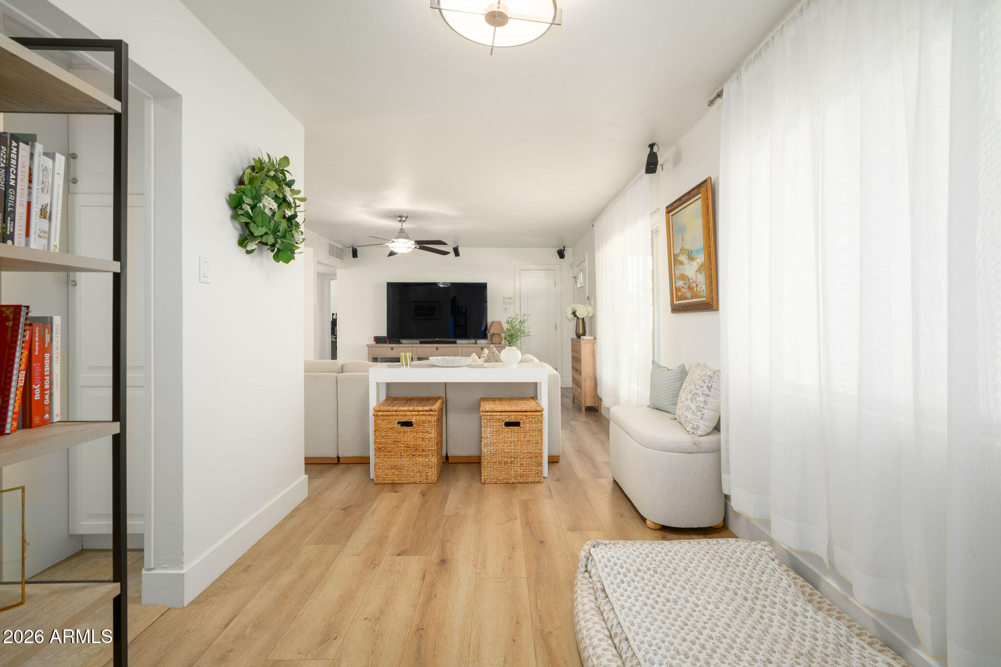 4813 E FAIRMOUNT Avenue