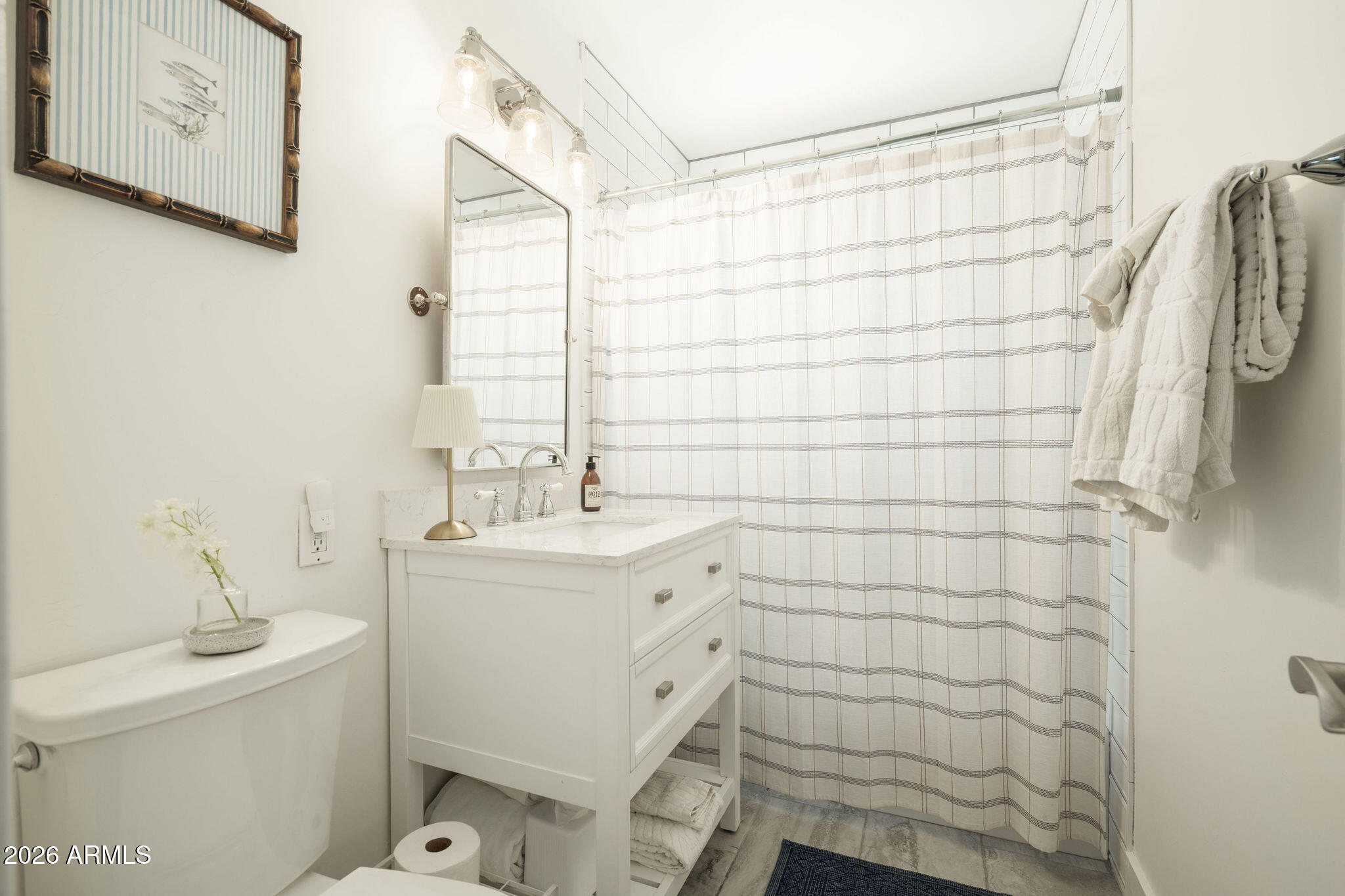 4813 E FAIRMOUNT Avenue