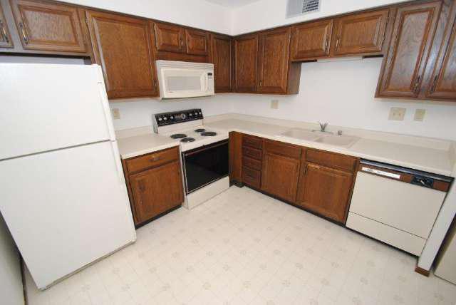 1818 East BOULEVARD 212