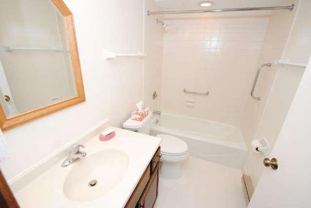 1818 East BOULEVARD 212