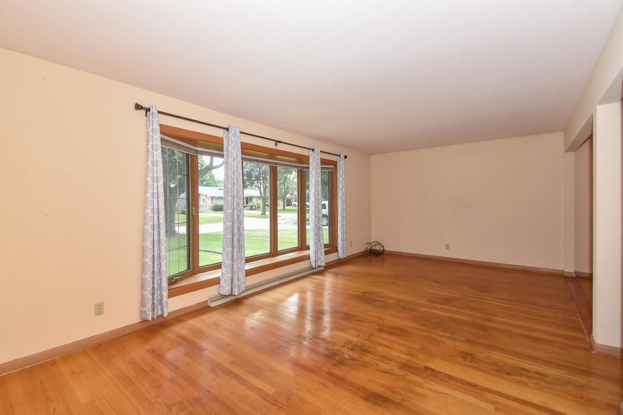 8336 West Dreyer PLACE