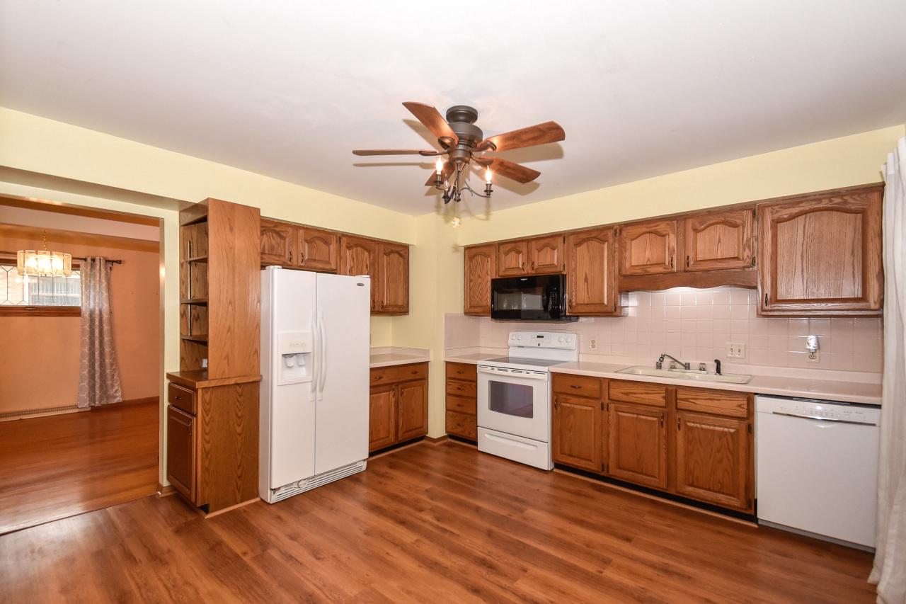 8336 West Dreyer PLACE