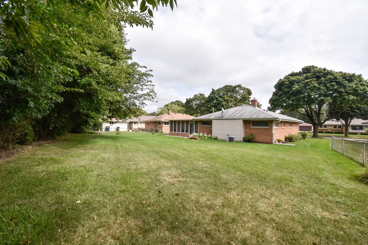 8336 West Dreyer PLACE