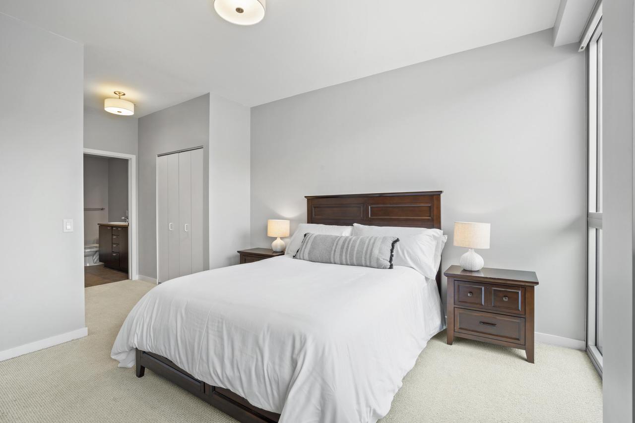 1902 North Commerce STREET 213