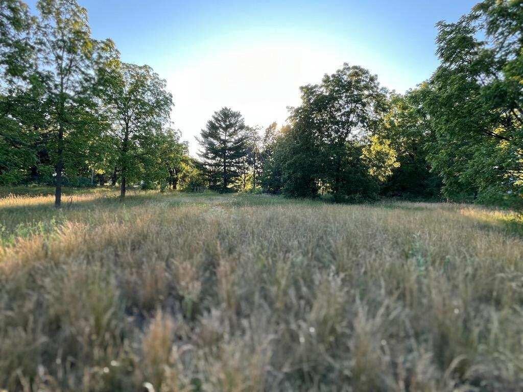 W326S8035 ROLLING HILLS COURT