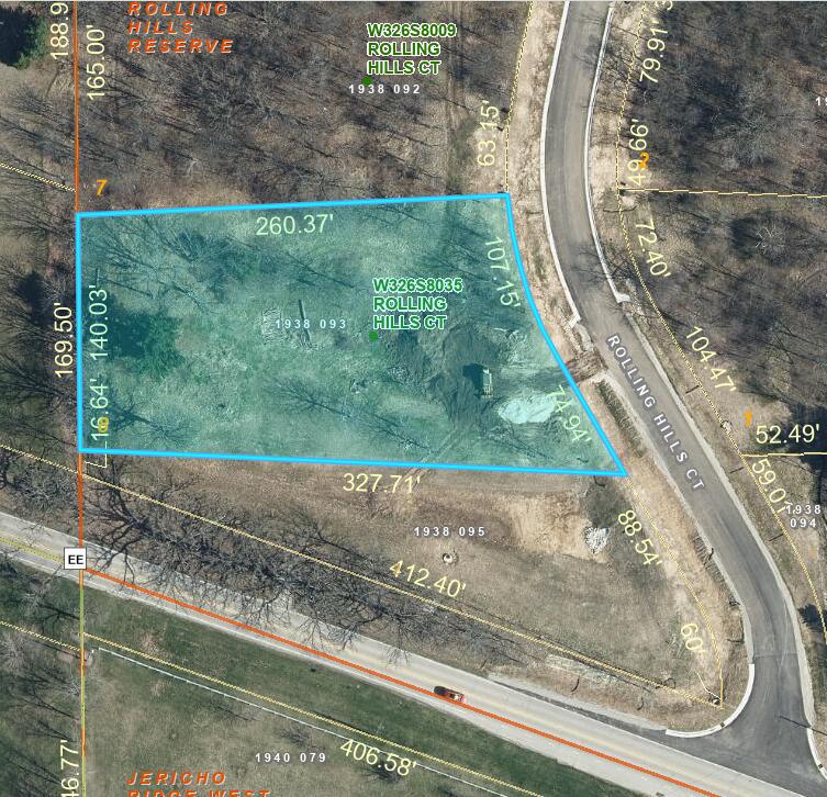 W326S8035 ROLLING HILLS COURT