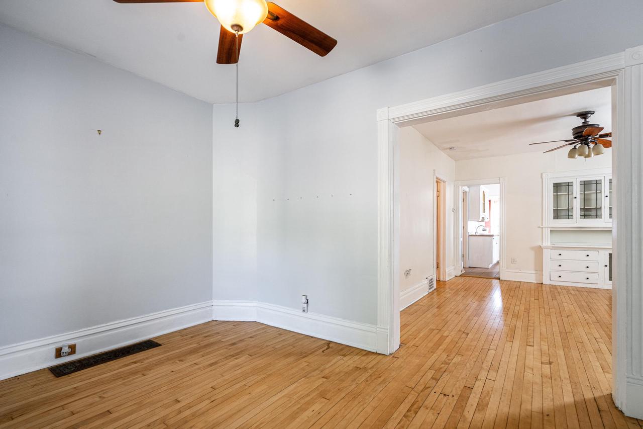 2988 S Herman Street Unit: 2990