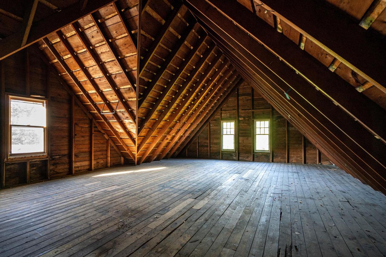 2988 S Herman Street Unit: 2990