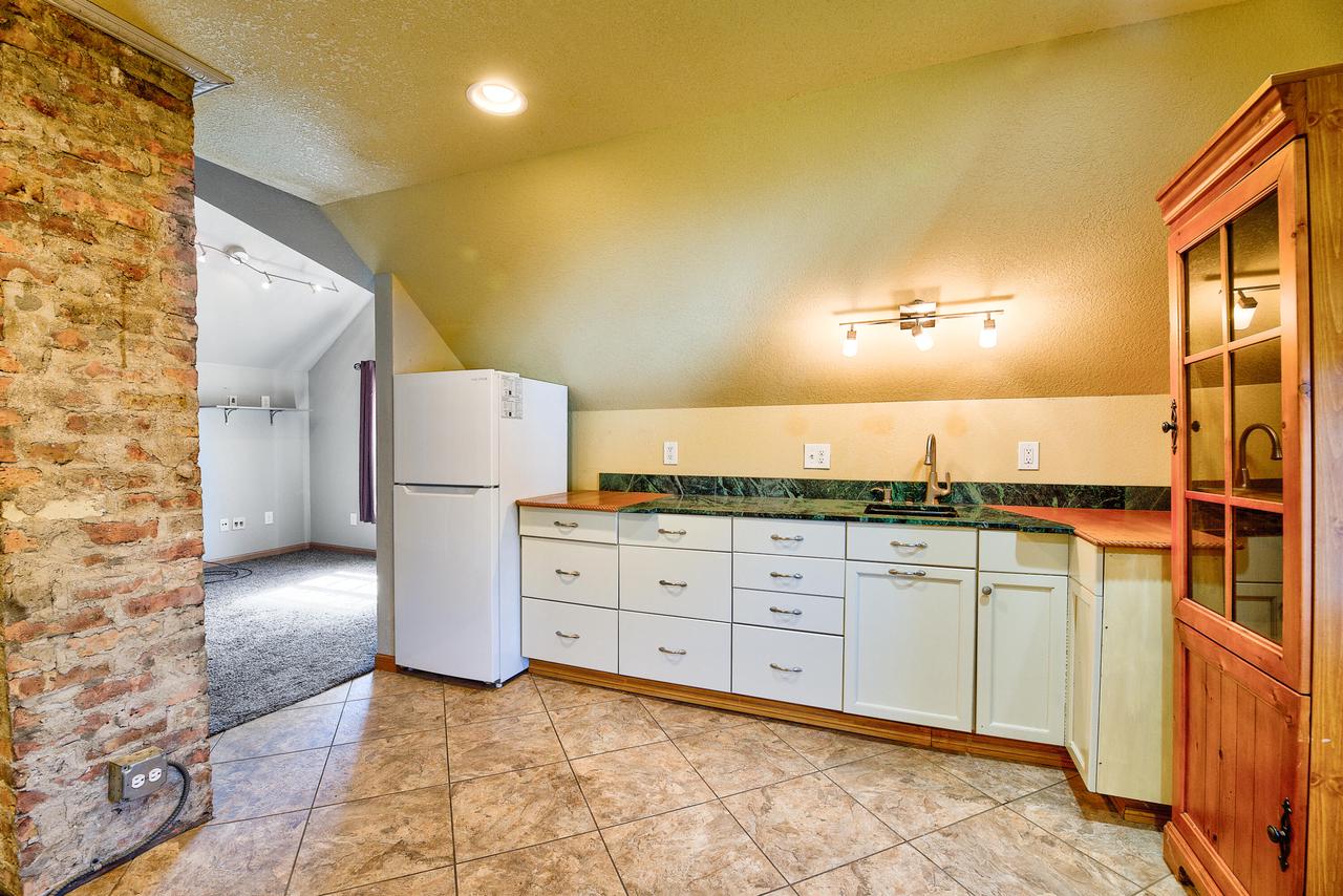 1547 South 95th STREET