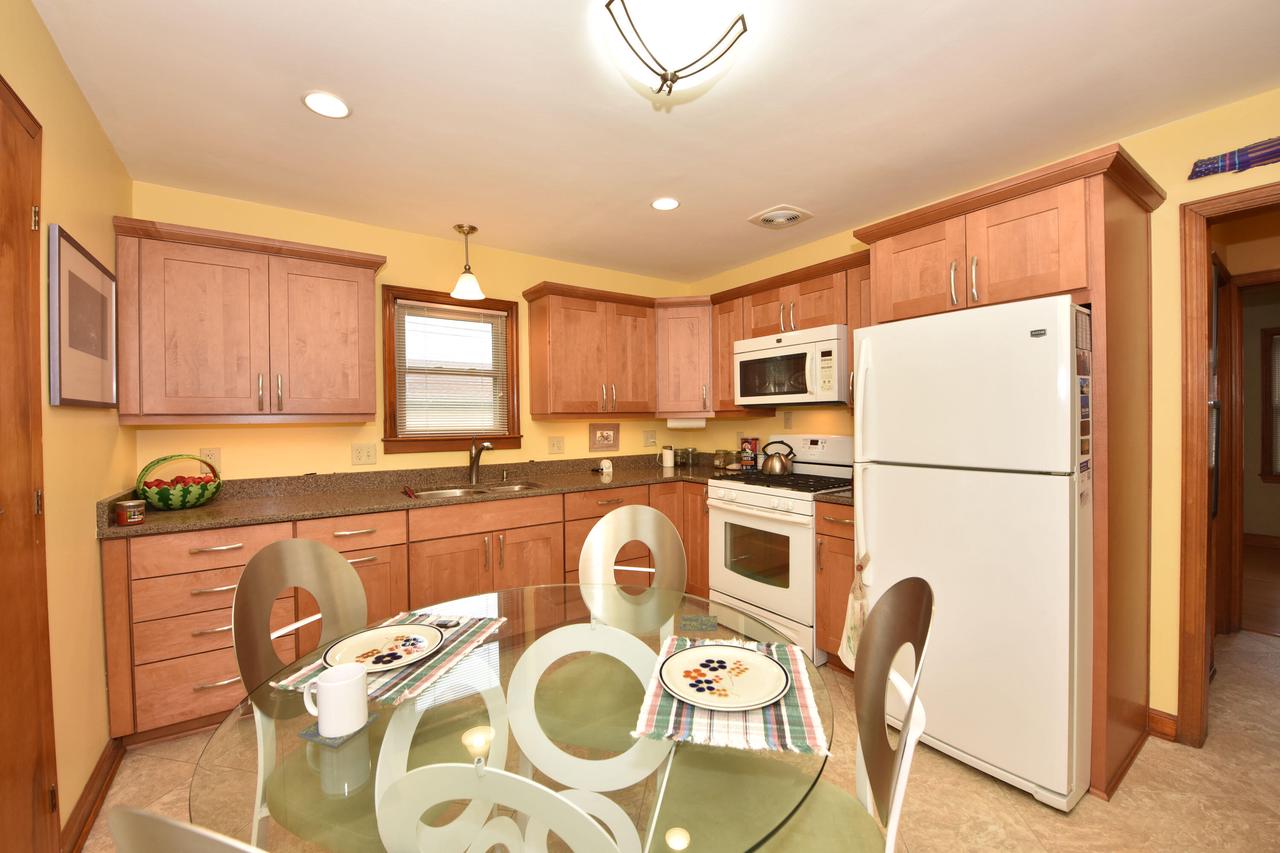 3941 E Morris Avenue