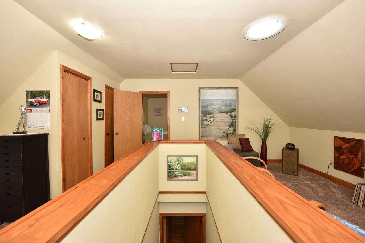 3941 E Morris Avenue