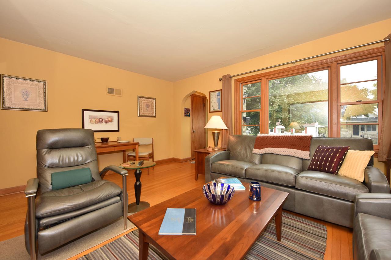 3941 E Morris Avenue