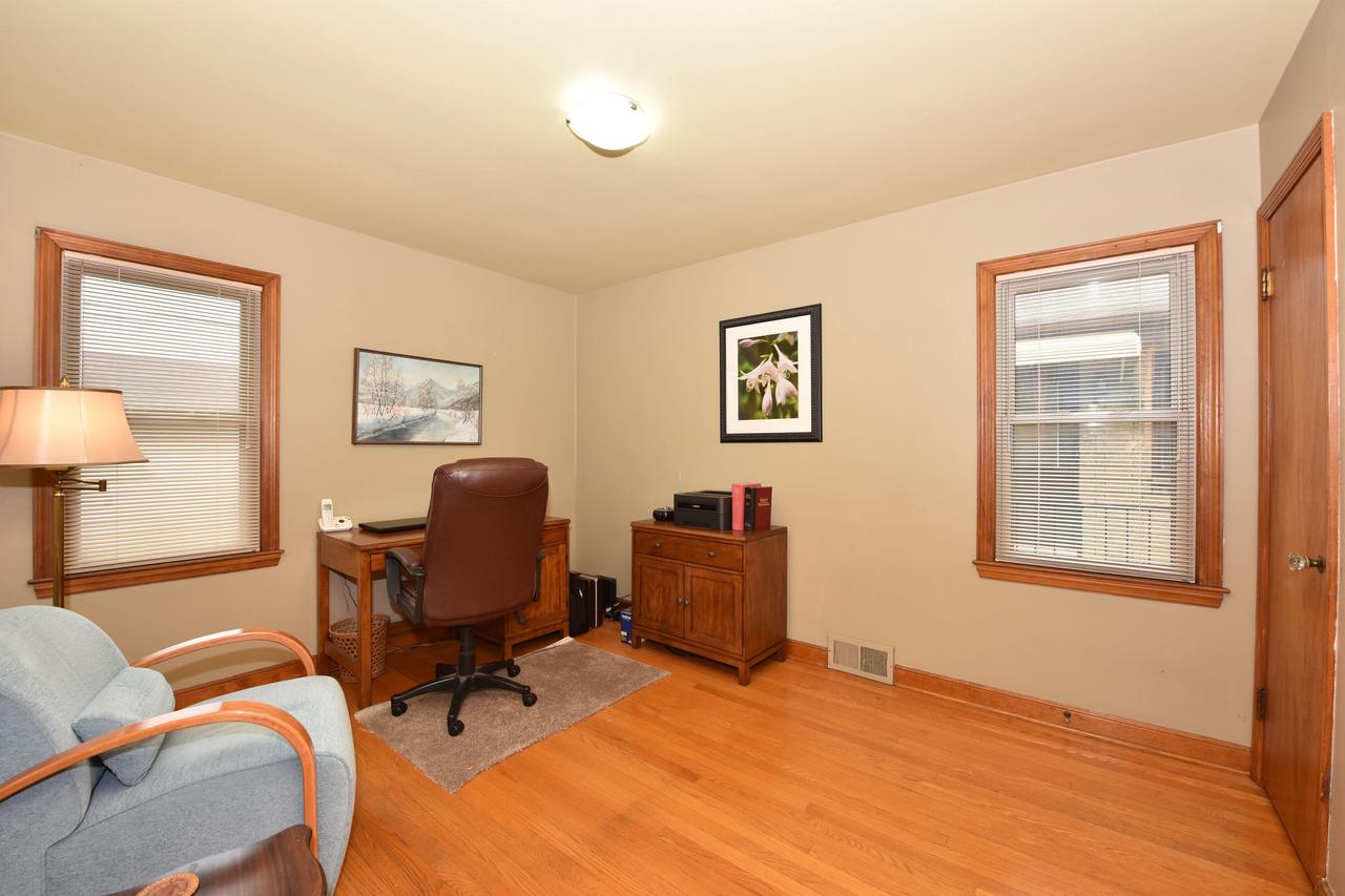 3941 E Morris Avenue