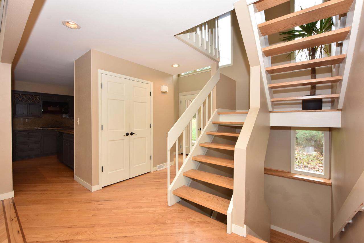 10057 Flagstone Drive