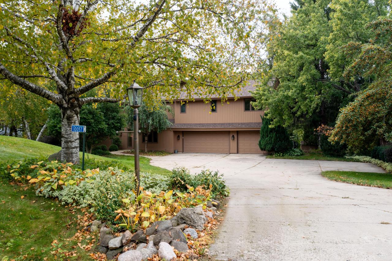 10057 Flagstone Drive