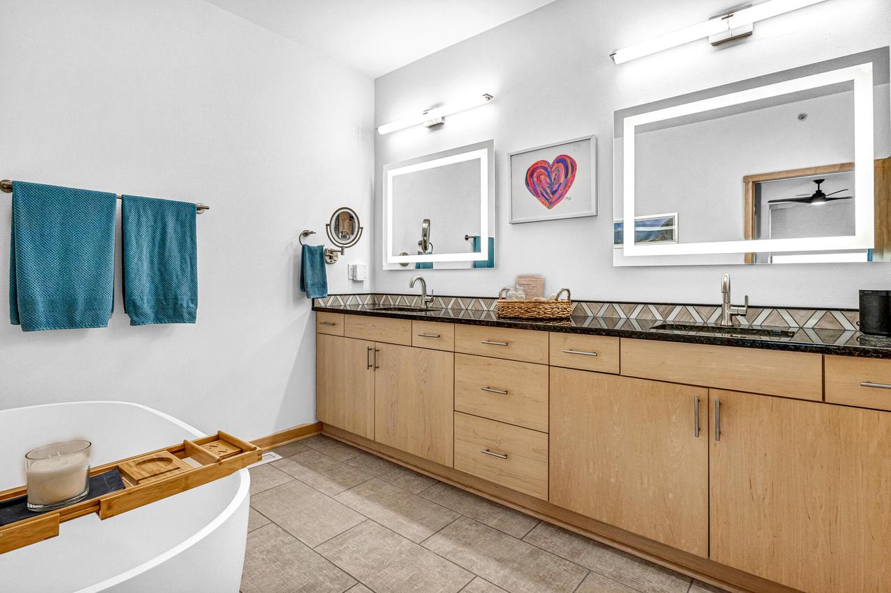 311 E Erie Street Unit: 418