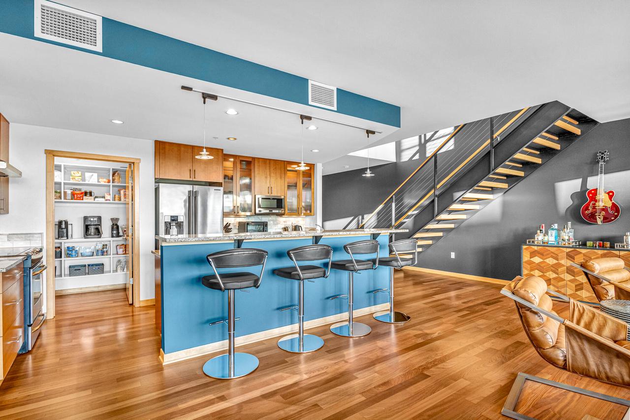 311 E Erie Street Unit: 418