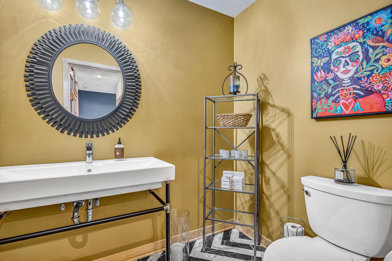 311 E Erie Street Unit: 418