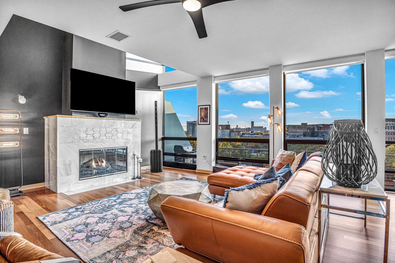 311 E Erie Street Unit: 418