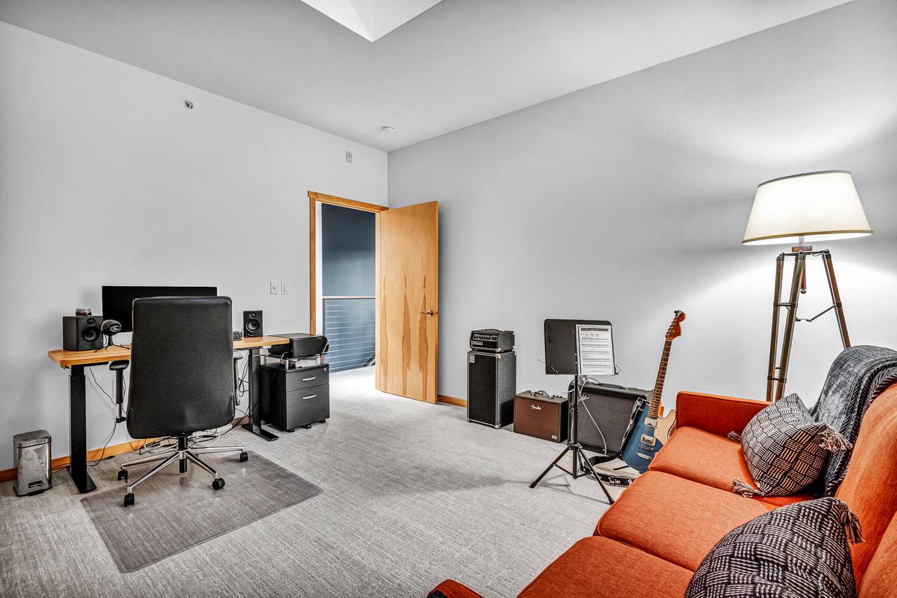 311 E Erie Street Unit: 418