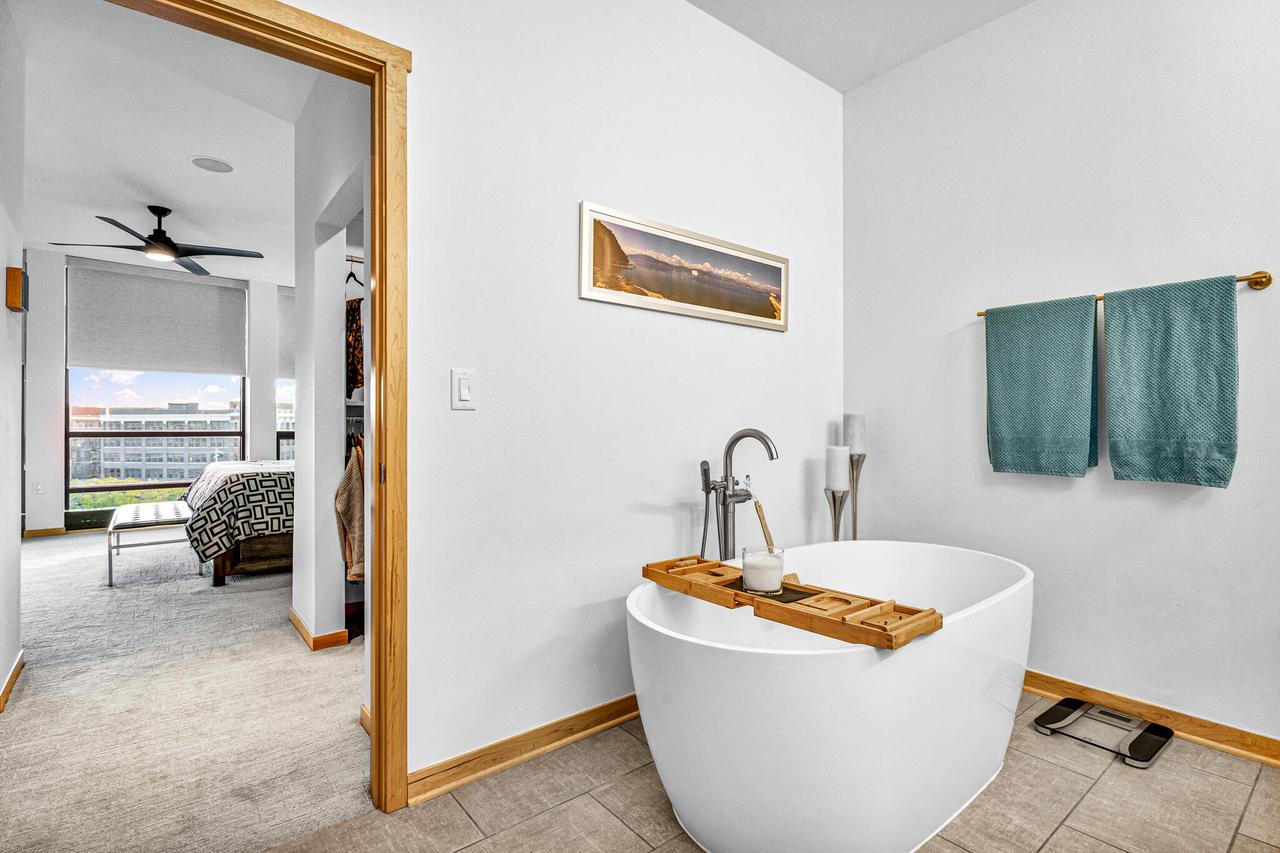 311 E Erie Street Unit: 418