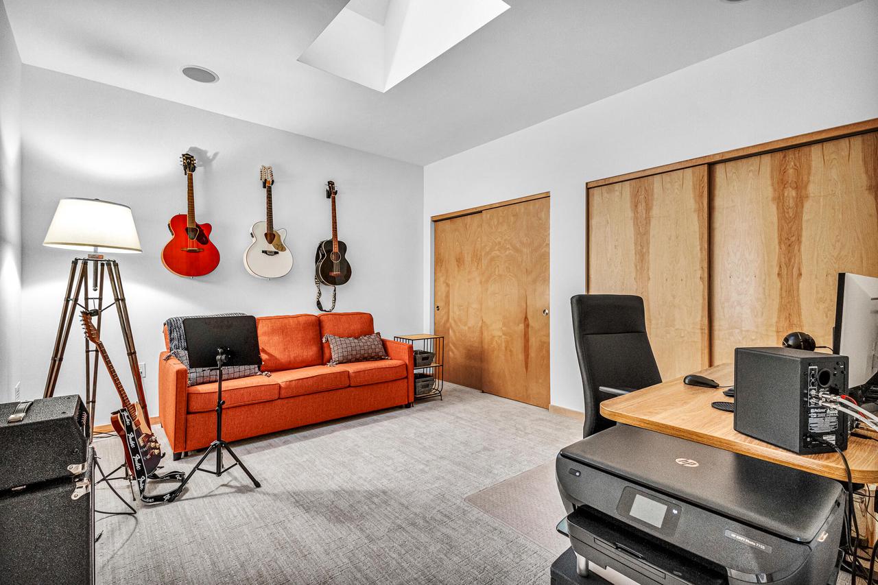 311 E Erie Street Unit: 418