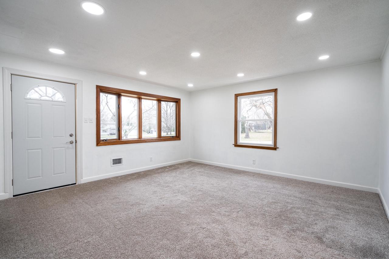 4909 W Minnesota Avenue