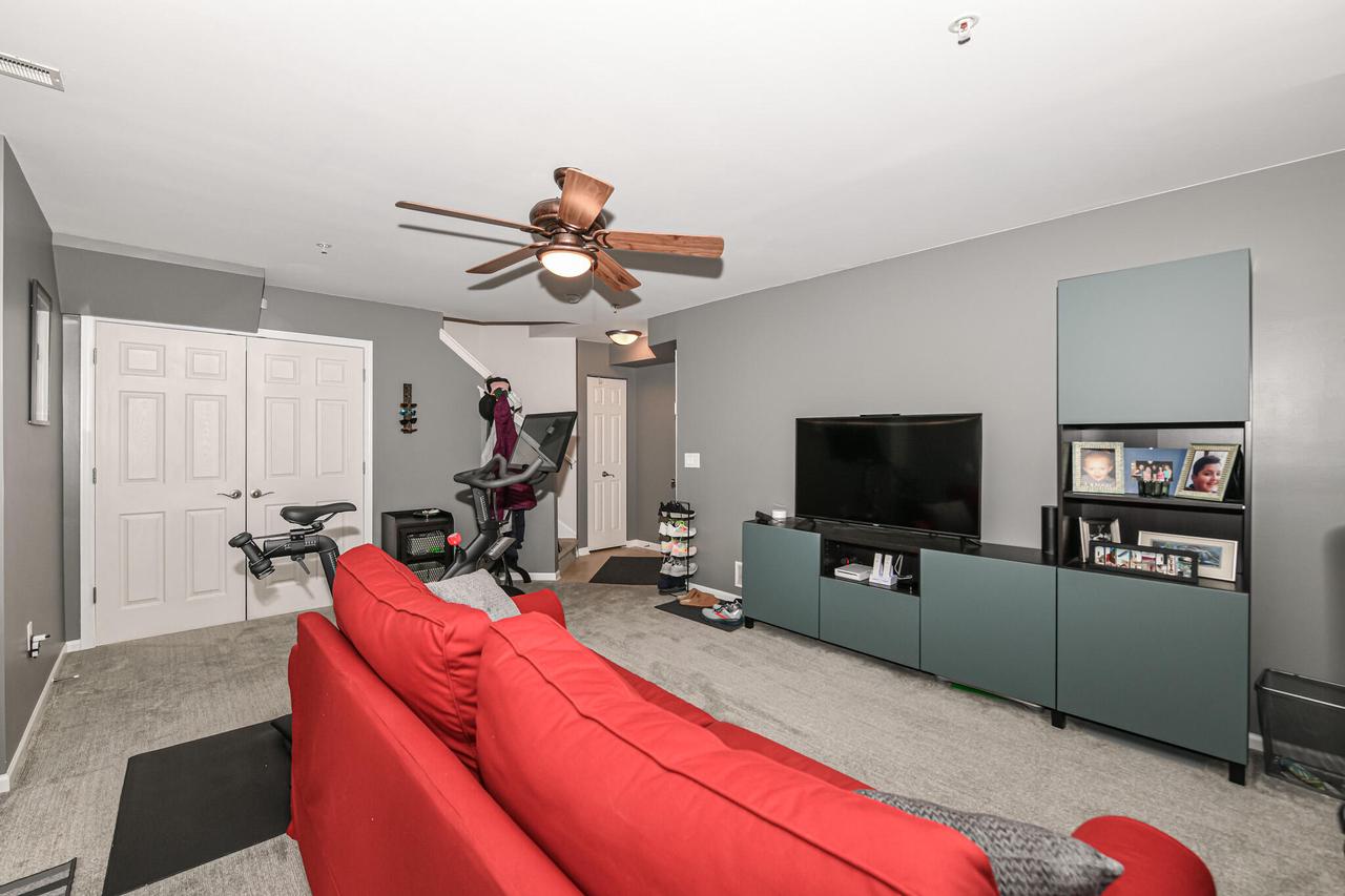 3856 S Lake Drive Unit: 23