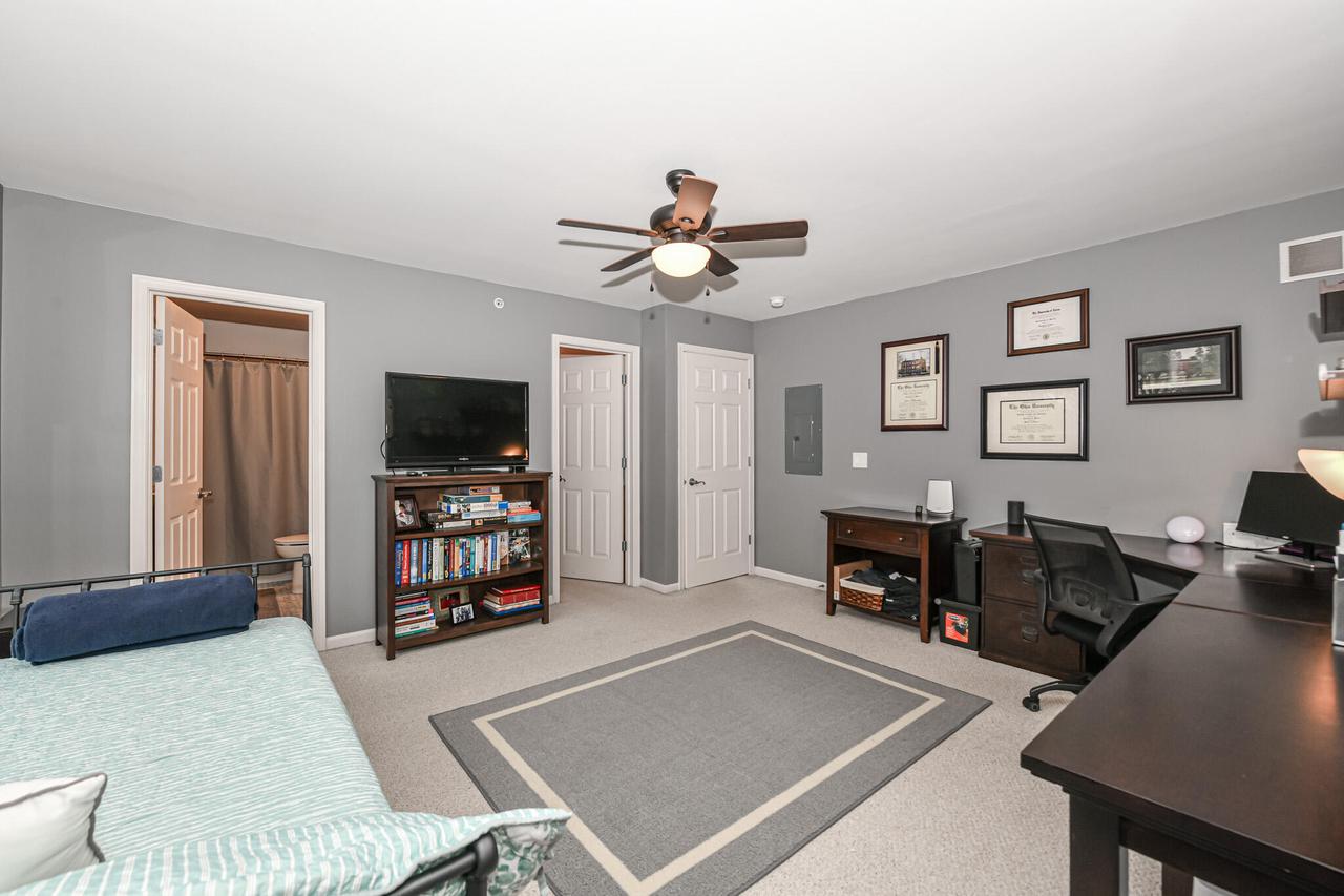 3856 S Lake Drive Unit: 23