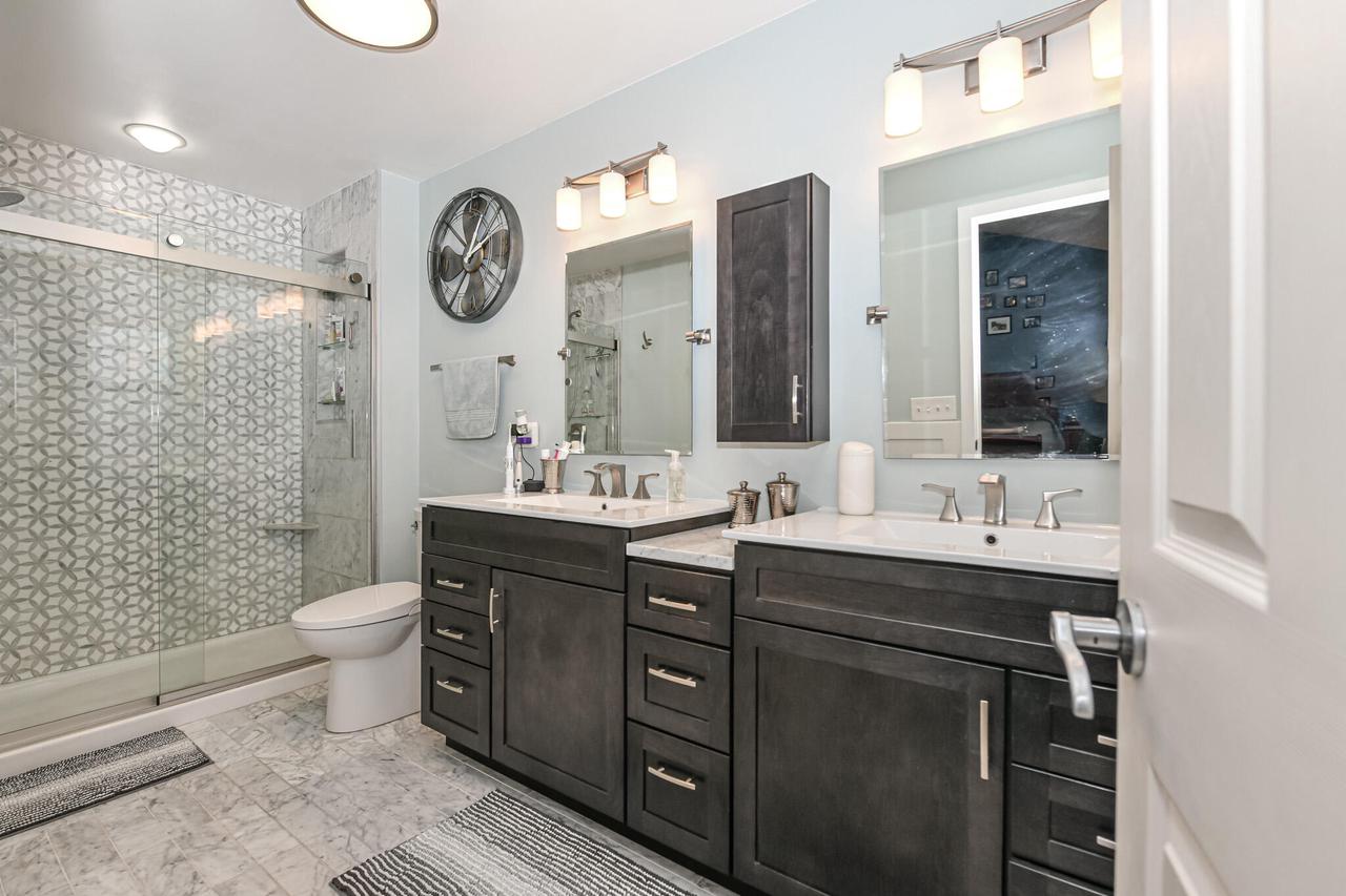 3856 S Lake Drive Unit: 23