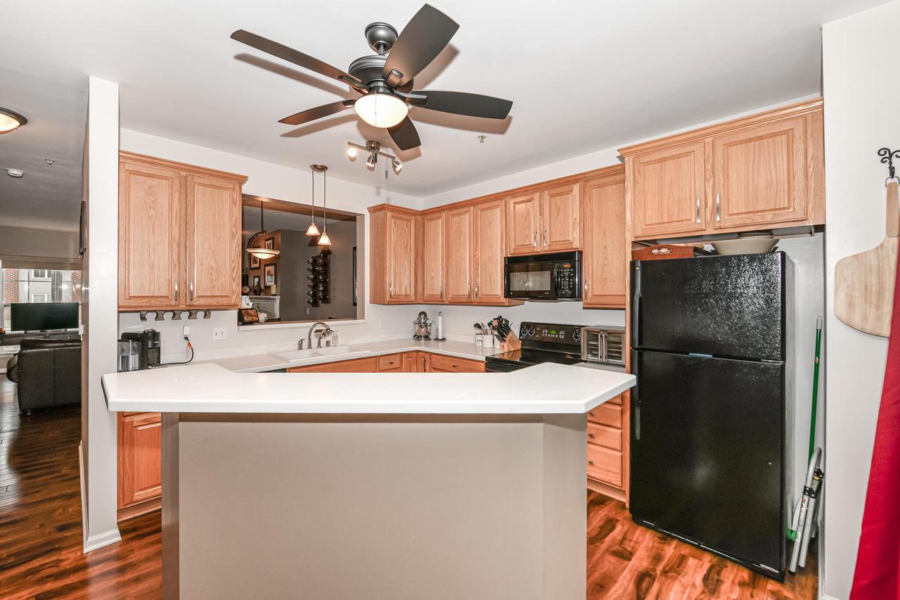 3856 S Lake Drive Unit: 23