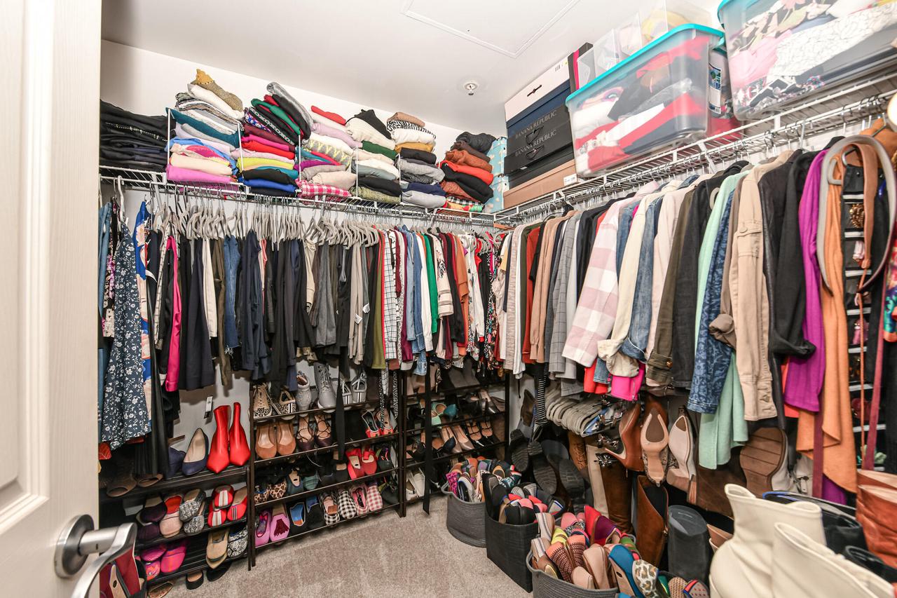 3856 S Lake Drive Unit: 23