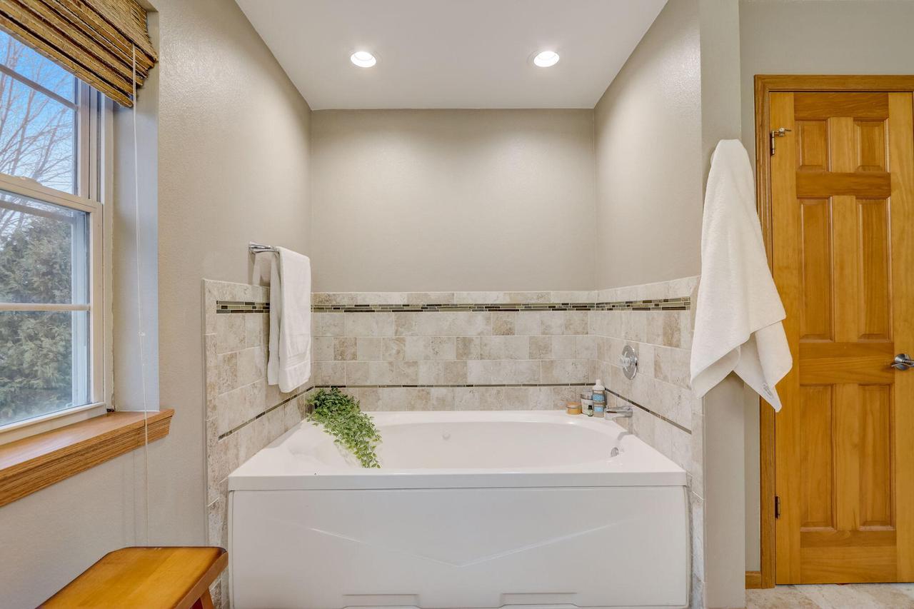 2335 North Forest RUN