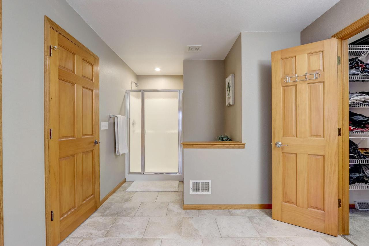 2335 North Forest RUN