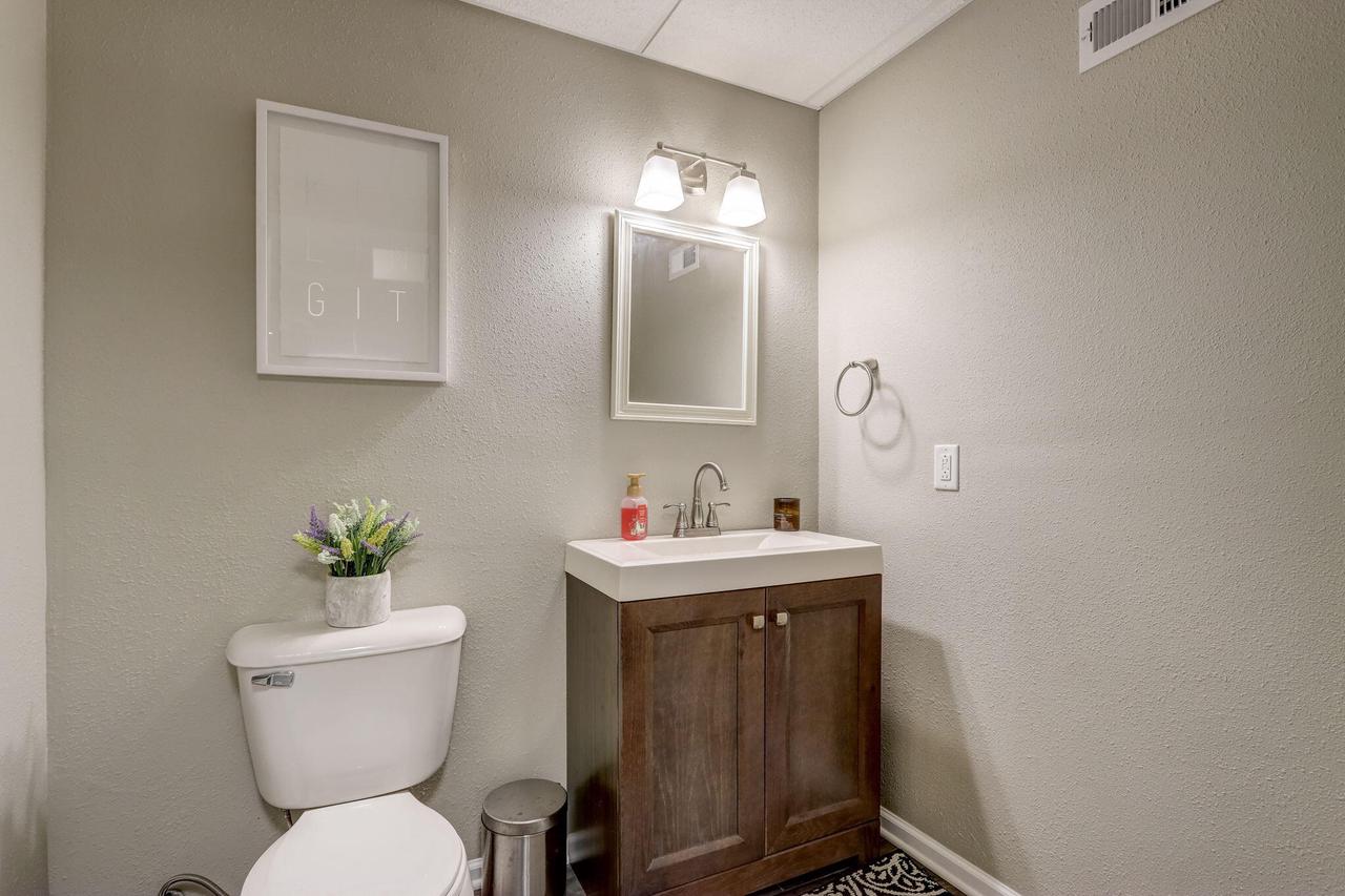 2335 North Forest RUN