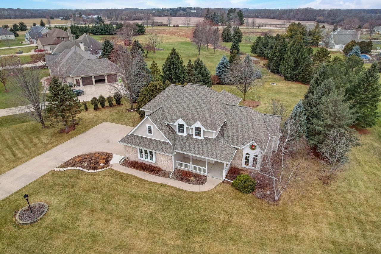 2335 North Forest RUN