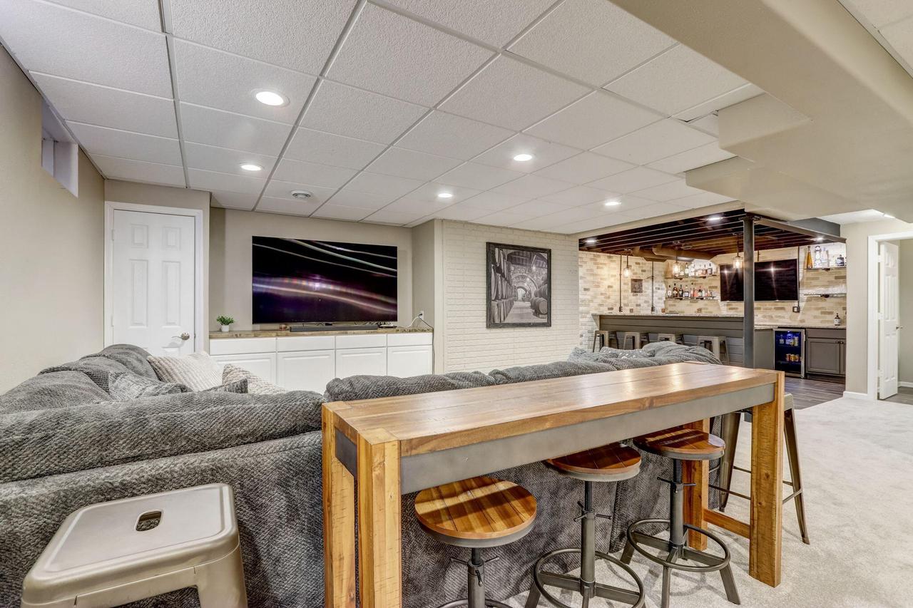 2335 North Forest RUN